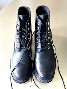 Timberland Black Leather Combat Ankle Boots Women’s Size 10 EU 41.5”